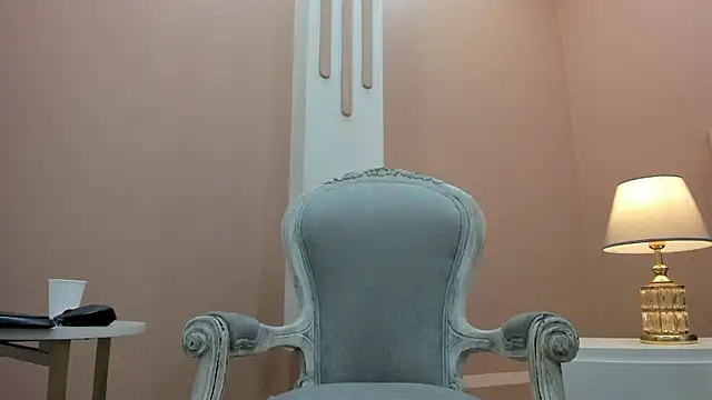 KarlynHoliss online show from 12-02-24, 12:13