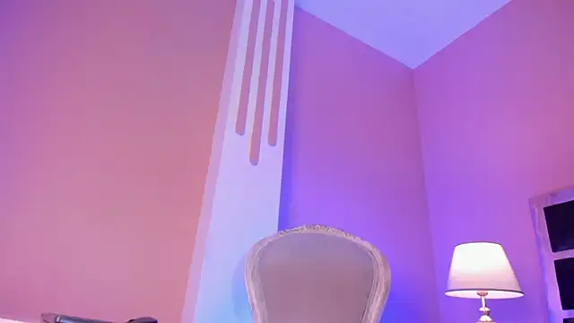 KarlynHoliss online show from 12-22-24, 06:37