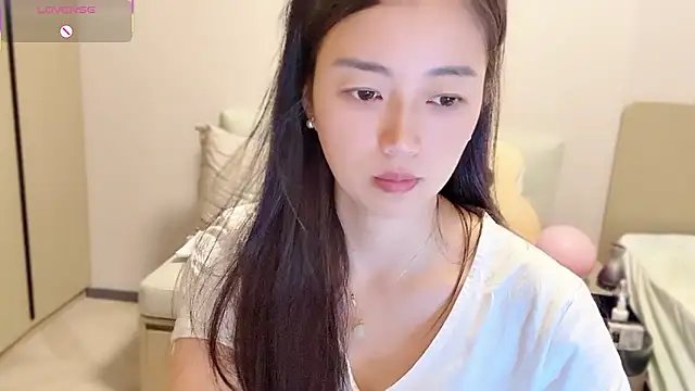 Snapshot of A-xena chatting on 09-23-25, 01:56 A-xena online show from 09-23-25, 01:56