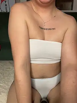 PetiteAngel666 online show from 04-09-26, 05:19