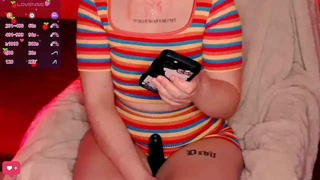 Snapshot of PetiteAngel666 chatting on 02-06-26, 11:45 PetiteAngel666 online show from 02-06-26, 11:45