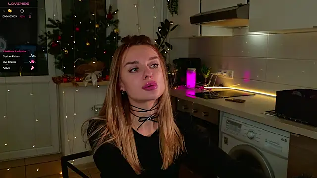MissLovex online show from 12-21-25, 01:46