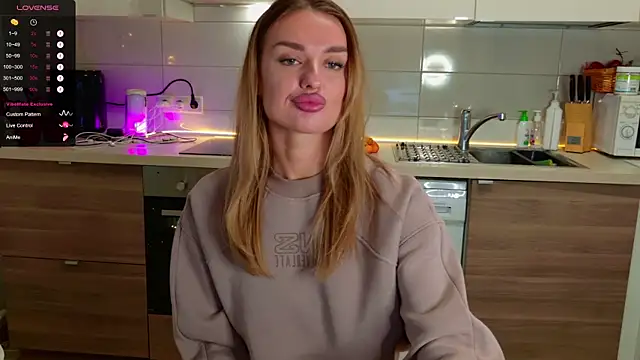 MissLovex online show from 11-13-25, 08:51