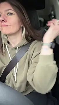 LadyLena1 online show from 04-22-26, 05:09