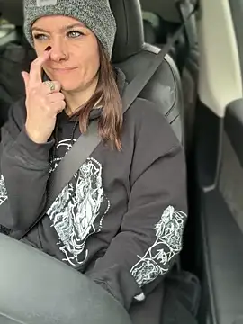 LadyLena1 online show from 10-10-25, 06:42