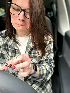 LadyLena1 online show from 10-21-25, 06:07