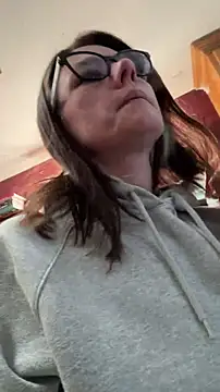 LadyLena1 online show from 04-07-26, 09:38