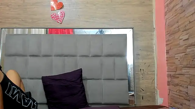 chicasirbo online show from 10-06-25, 08:31