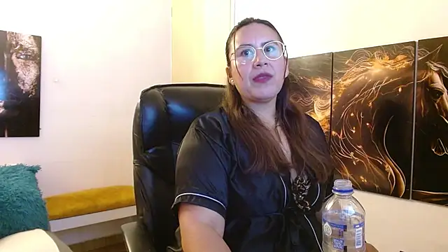 amalia brunette online show from 03-11-26, 11:32