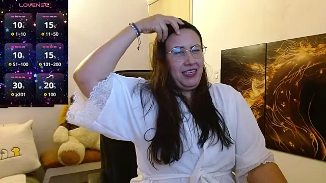 amalia brunette online show from 11-26-25, 01:16