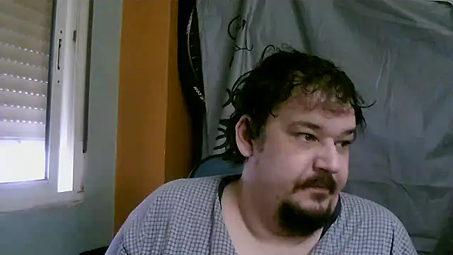 porkorossy online show from 12-17-25, 08:08