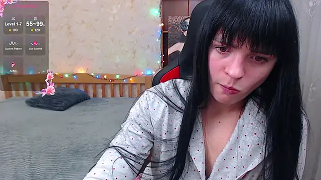 JuicyJess online show from 01-10-26, 08:37