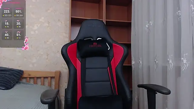 JuicyJess online show from 04-15-26, 07:51