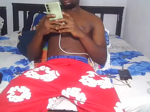 Snapshot of Hornny_Phrase chatting on 02-11-26, 03:01 Hornny Phrase online show from 02-11-26, 03:01