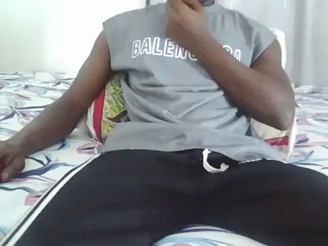 Snapshot of Hornny_Phrase chatting on 05-29-26, 05:46 Hornny Phrase online show from 05-29-26, 05:46