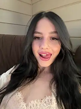 Snapshot of SofiaLaLight chatting on 02-05-26, 01:29 SofiaLaLight online show from 02-05-26, 01:29