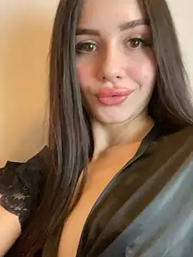 Snapshot of SofiaLaLight chatting on 02-09-25, 12:30 SofiaLaLight online show from 02-09-25, 12:30