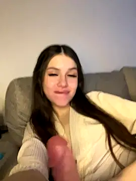 Snapshot of SofiaLaLight chatting on 11-15-25, 03:21 SofiaLaLight online show from 11-15-25, 03:21