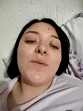 Chubbygrl20 online show from 11-06-25, 12:47