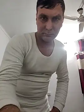 ZIMMY25 online show from 12-21-25, 04:52