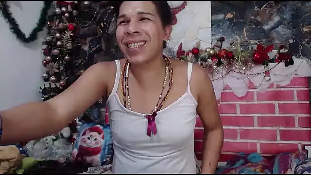 Snapshot of DesireDirtyTS__ chatting on 11-12-25, 11:36 DesireDirtyTS online show from 11-12-25, 11:36