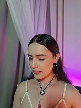 Snapshot of Kate_Amaretto_ chatting on 06-26-26, 01:33 Kate Amaretto online show from 06-26-26, 01:33