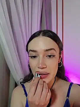 Snapshot of Kate_Amaretto_ chatting on 06-06-26, 01:33 Kate Amaretto online show from 06-06-26, 01:33