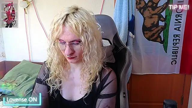 Lori Myaf online show from 04-20-26, 03:13