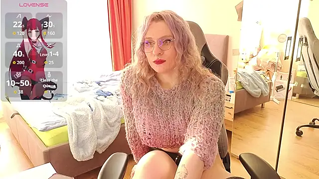 Lori Myaf online show from 09-10-25, 02:38