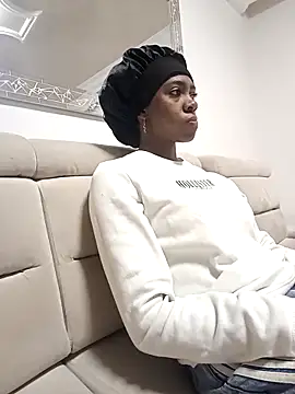 Shanelle   online show from 12-20-25, 12:52