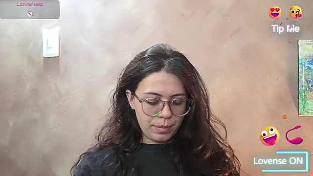 irinasweet27 online show from 05-12-26, 02:01