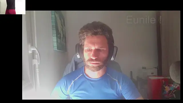 Snapshot of EunileDiff chatting on 06-15-26, 10:26 EunileDiff online show from 06-15-26, 10:26