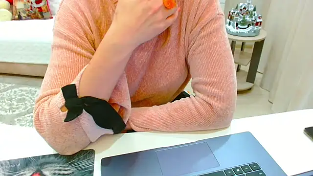 EveLove33 online show from 02-07-26, 06:05