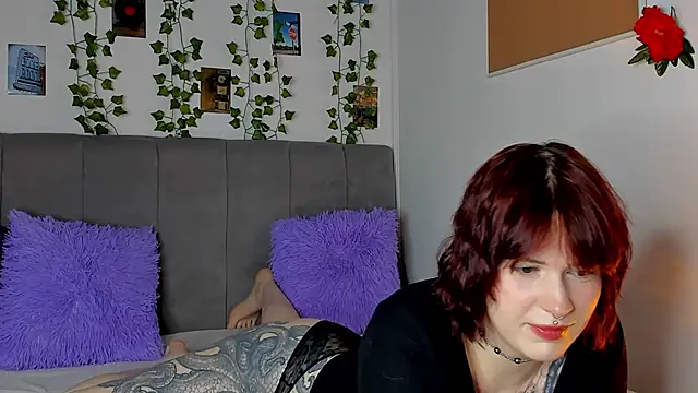 Snapshot of miss_Lizzy chatting on 02-03-26, 01:27 miss Lizzy online show from 02-03-26, 01:27