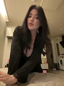 Angela Fosterr online show from 02-06-26, 06:48