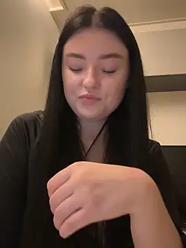 Snapshot of Angela_Fosterr chatting on 10-28-25, 02:05 Angela Fosterr online show from 10-28-25, 02:05