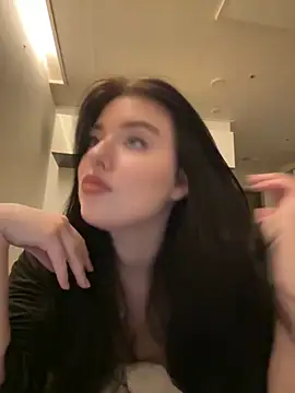 Angela Fosterr online show from 02-05-26, 06:15