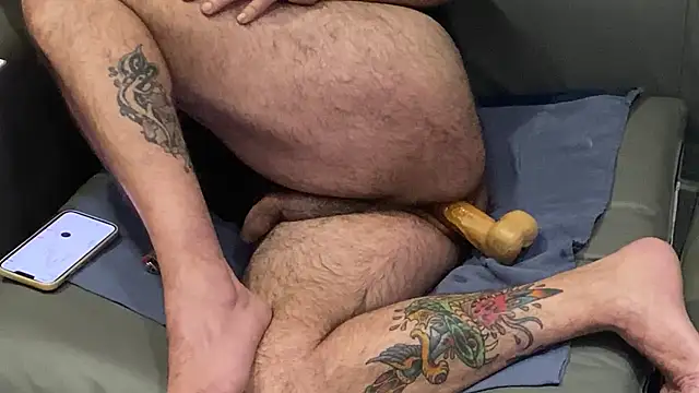 Snapshot of gimmos98xx chatting on 02-17-26, 05:10 gimmos98xx online show from 02-17-26, 05:10