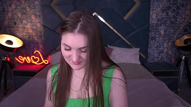 EmmyCharmm online show from 02-25-26, 07:08