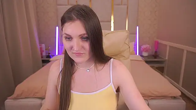 EmmyCharmm online show from 03-18-25, 09:45