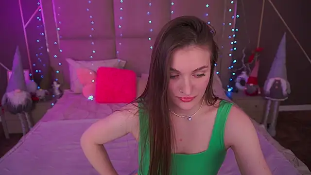 EmmyCharmm online show from 01-13-26, 07:01