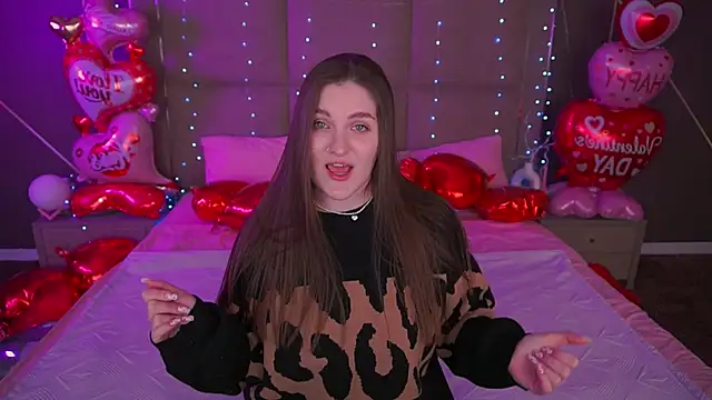 EmmyCharmm online show from 02-13-26, 06:57