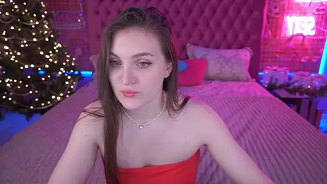 EmmyCharmm online show from 12-15-25, 06:52