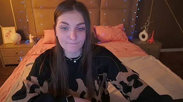 EmmyCharmm online show from 02-09-26, 06:44