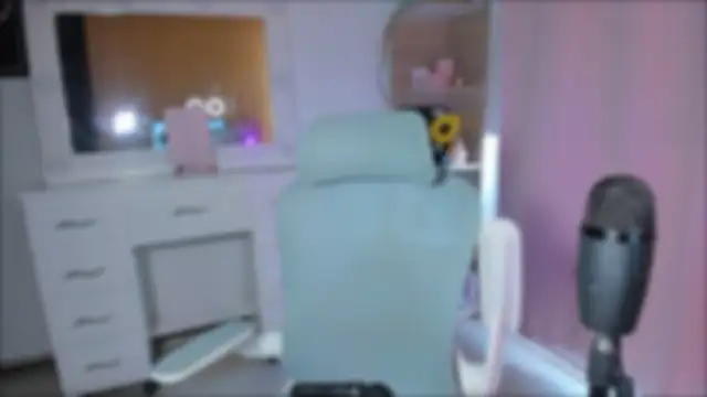 Olivia xd  online show from 02-01-25, 04:43