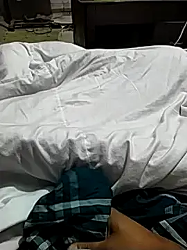 Niladri1410 online show from 01-25-25, 04:57