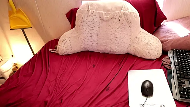 xxpixeyxx online show from 02-18-26, 04:03