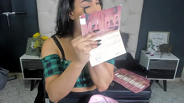 Andrys  online show from 02-19-25, 02:33