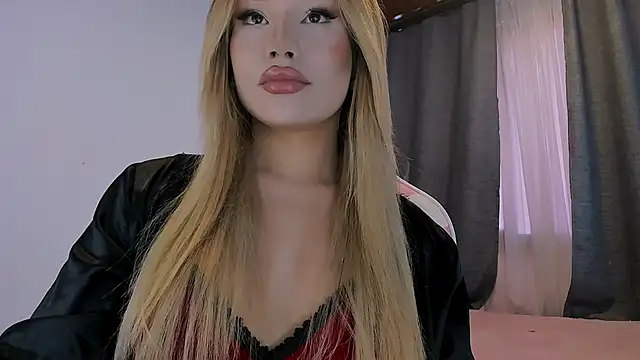 Snapshot of Keendall__ chatting on 10-24-25, 02:38 Keendall   online show from 10-24-25, 02:38