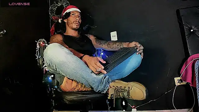 FuckHardlove online show from 12-15-25, 11:10